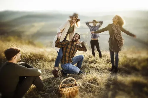 Harmonische familiäre Beziehungen bedingen Freundschaft